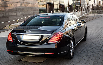 Royal Black Transfer Chauffeurservice